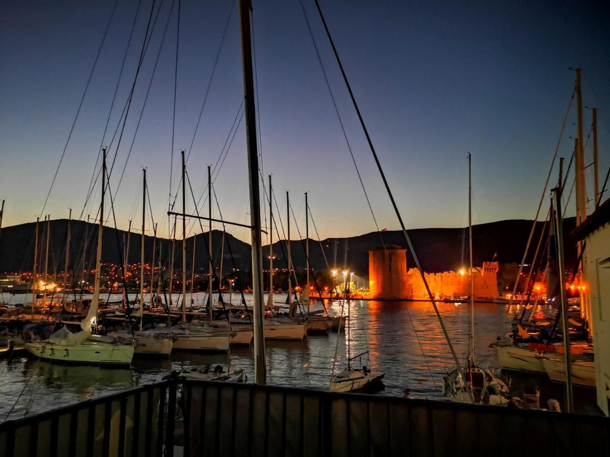 Apartment Okrug Gornji - Trogir With Sea View Zewnętrze zdjęcie