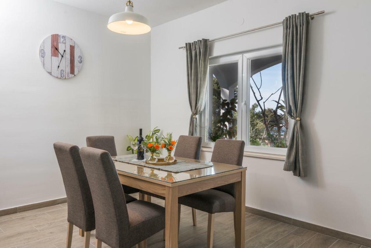Apartment Okrug Gornji - Trogir With Sea View Zewnętrze zdjęcie