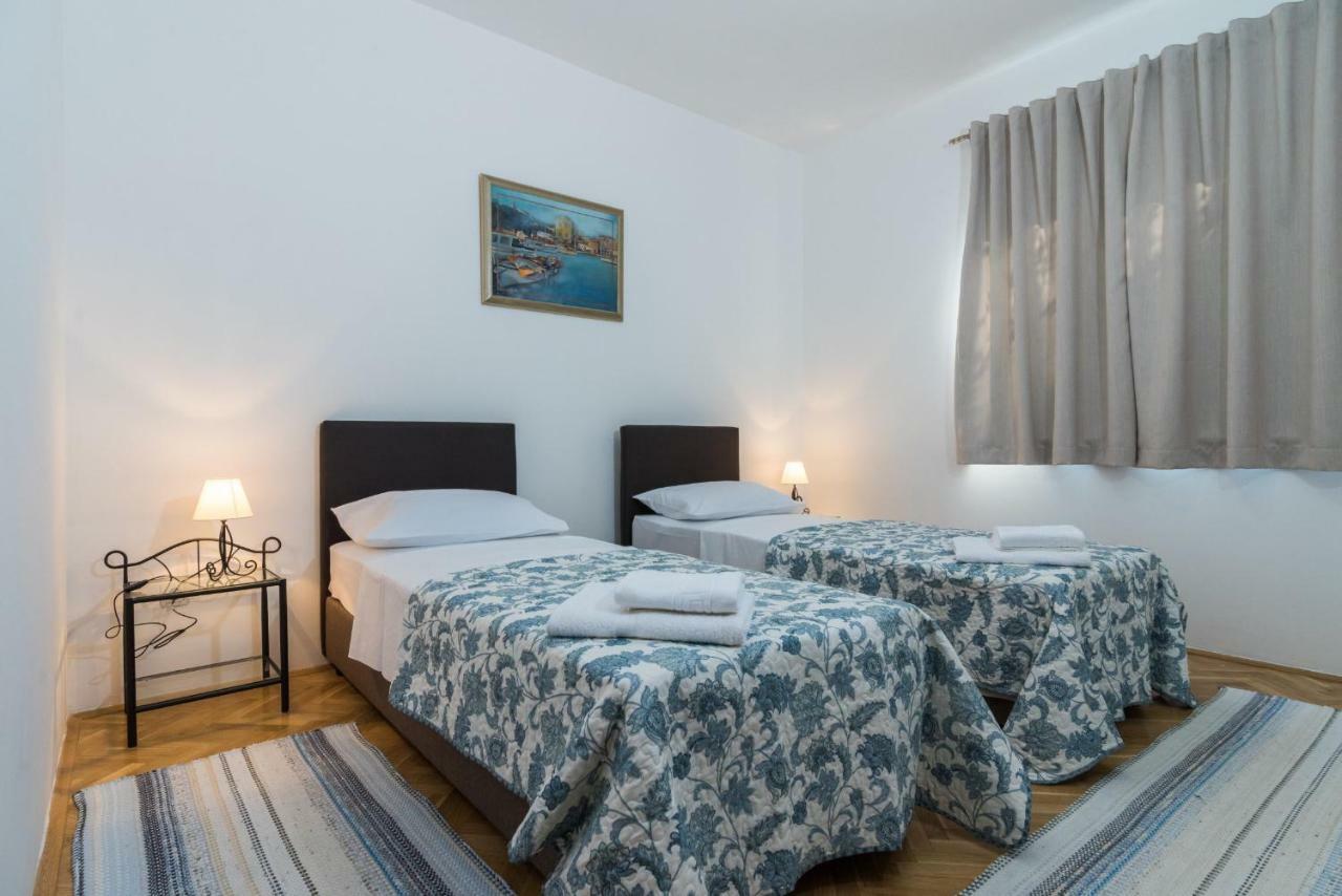 Apartment Okrug Gornji - Trogir With Sea View Zewnętrze zdjęcie