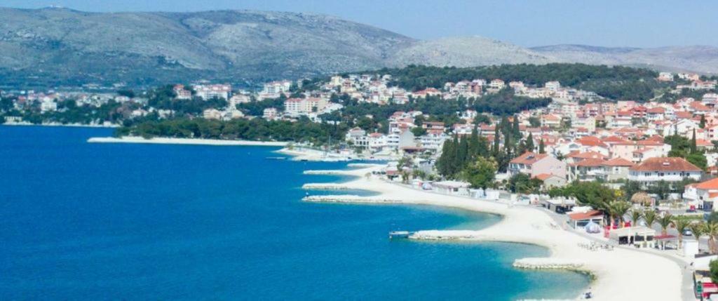 Apartment Okrug Gornji - Trogir With Sea View Zewnętrze zdjęcie